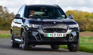 BMW iX3 M Sport Pro - front cornering