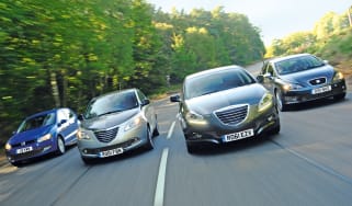 Chrysler Ypsilon and Delta vs rivals