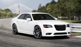 Chrysler 300C SRT8 front cornering