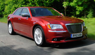 Chrysler 300C front tracking