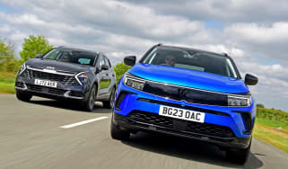 Vauxhall Grandland Kia Sportage header