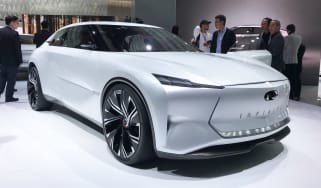 Infiniti Qs Inspiration concept - Shanghai front