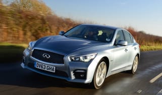 Infiniti Q50 Hybrid front tracking